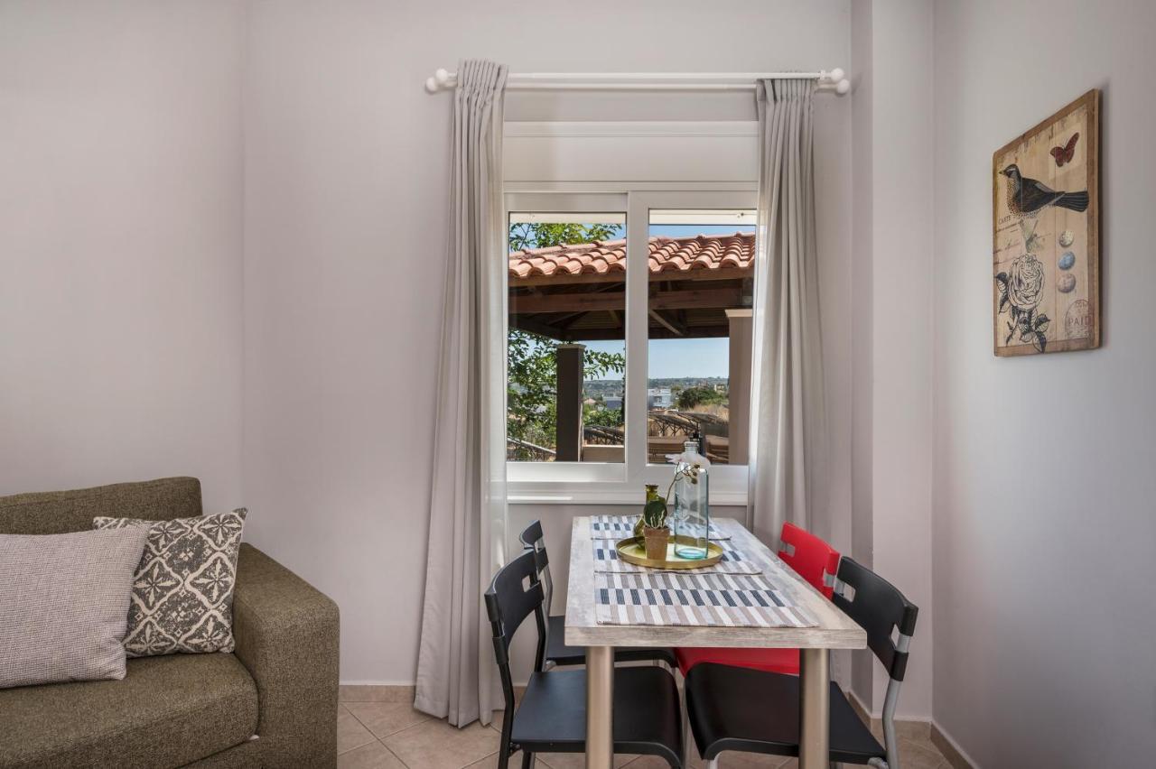 Tholos Apartments Chania  Bagian luar foto